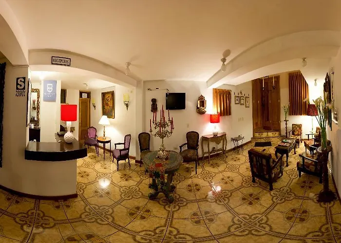Luna De Oro Hotel